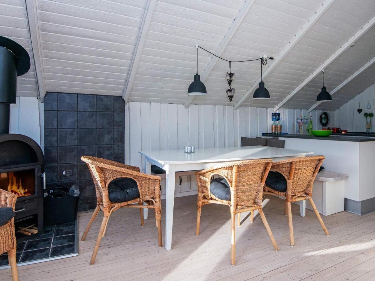 8 Person Holiday Home In Hejls Экстерьер фото