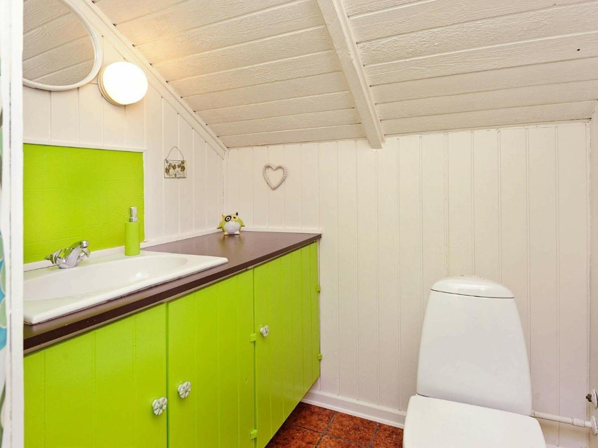 8 Person Holiday Home In Hejls Экстерьер фото