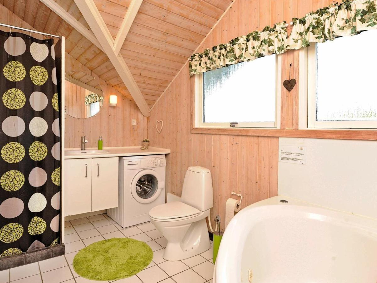 8 Person Holiday Home In Hejls Экстерьер фото