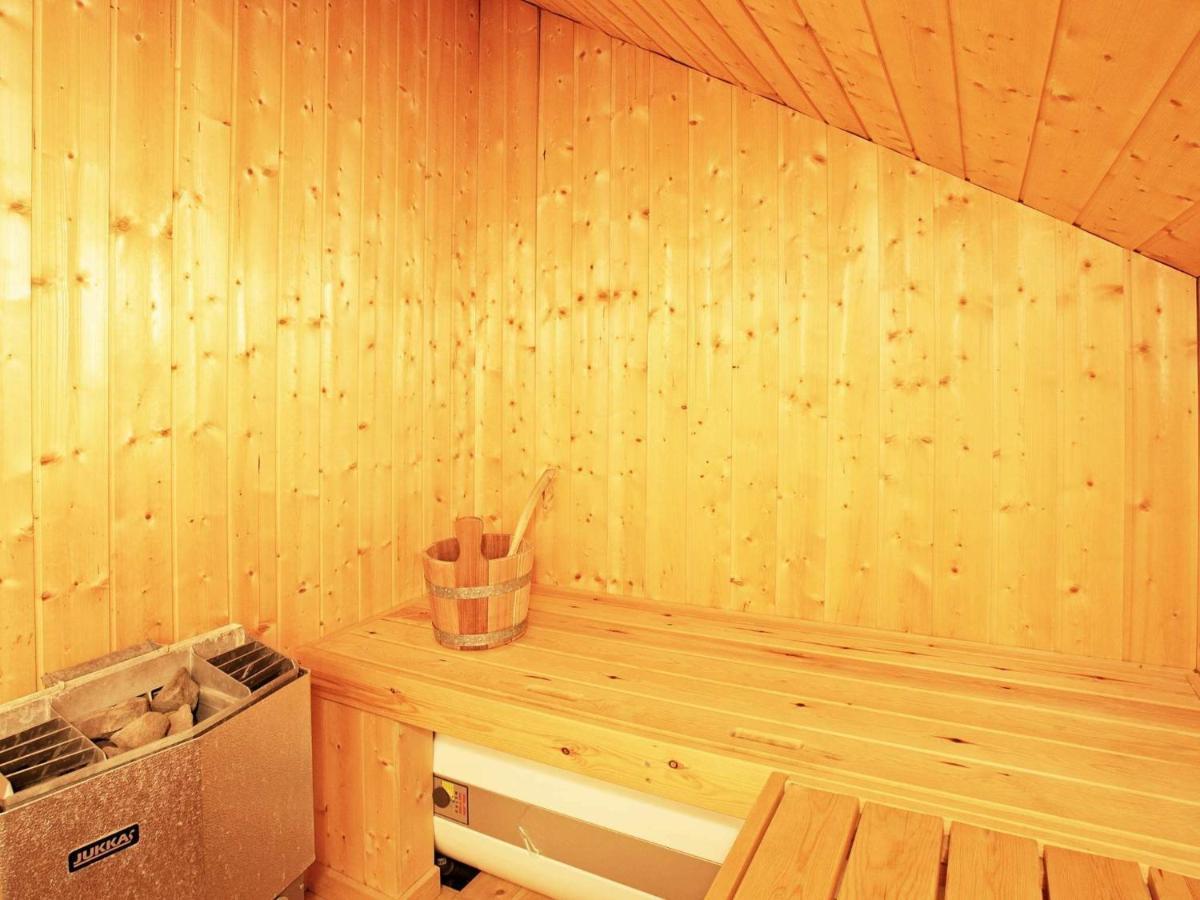 8 Person Holiday Home In Hejls Экстерьер фото