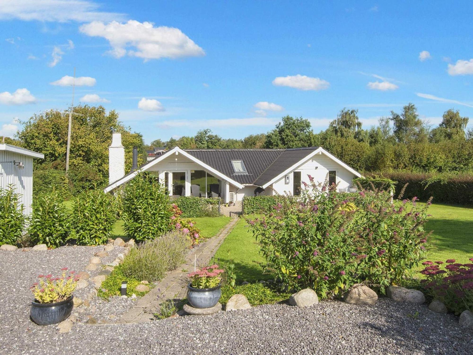 8 Person Holiday Home In Hejls Экстерьер фото